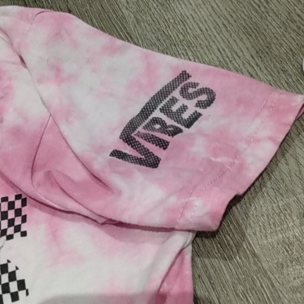 Shirt - Picture 6 of 7
